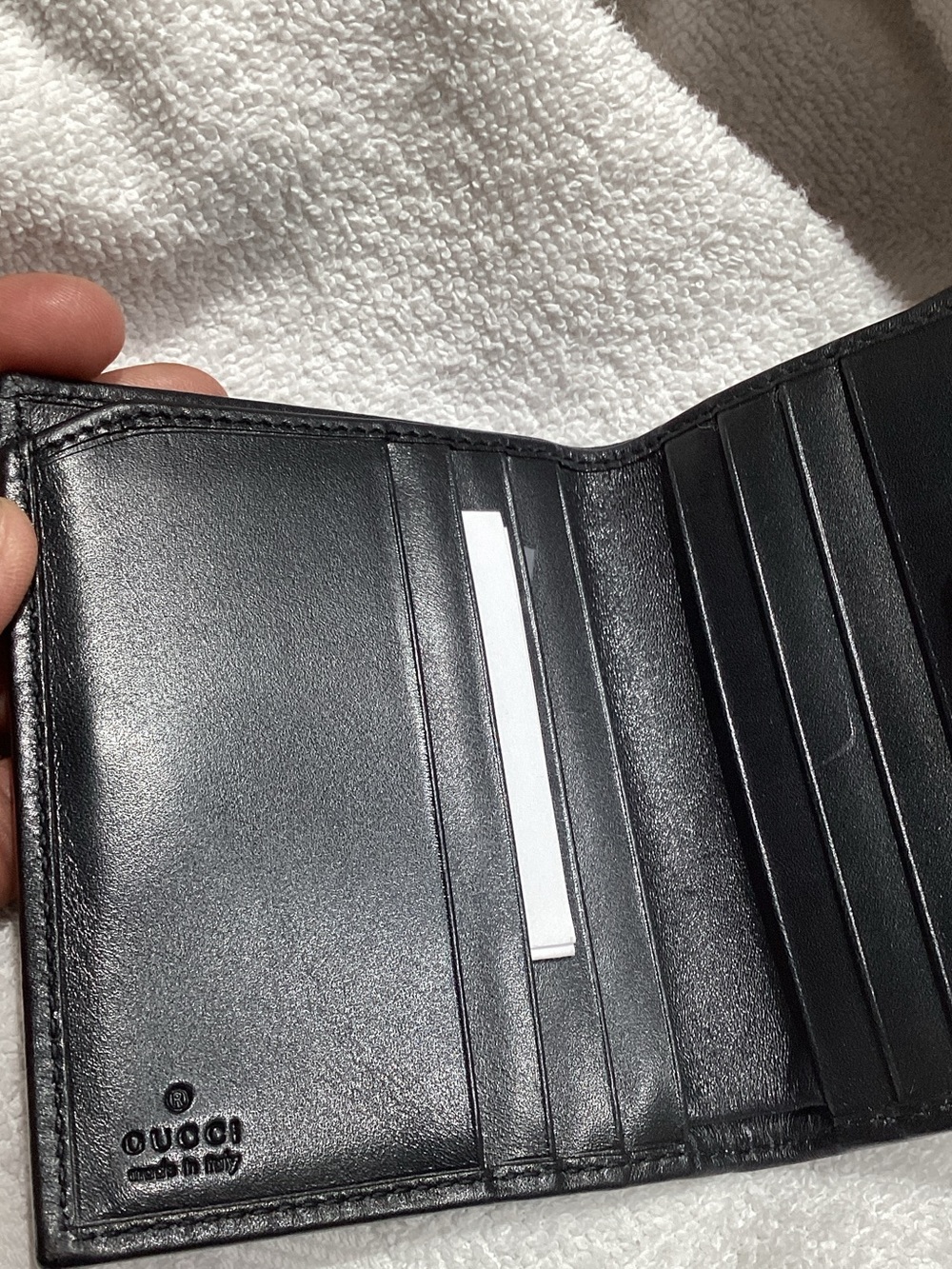 Gucci Black Leather Wallet with Gold GG Medallion - Picture 8 of 8